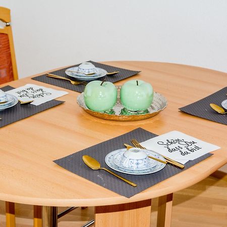 Schoene 2-Raum-Wohnung Im Zentrum Waltershausens Dış mekan fotoğraf