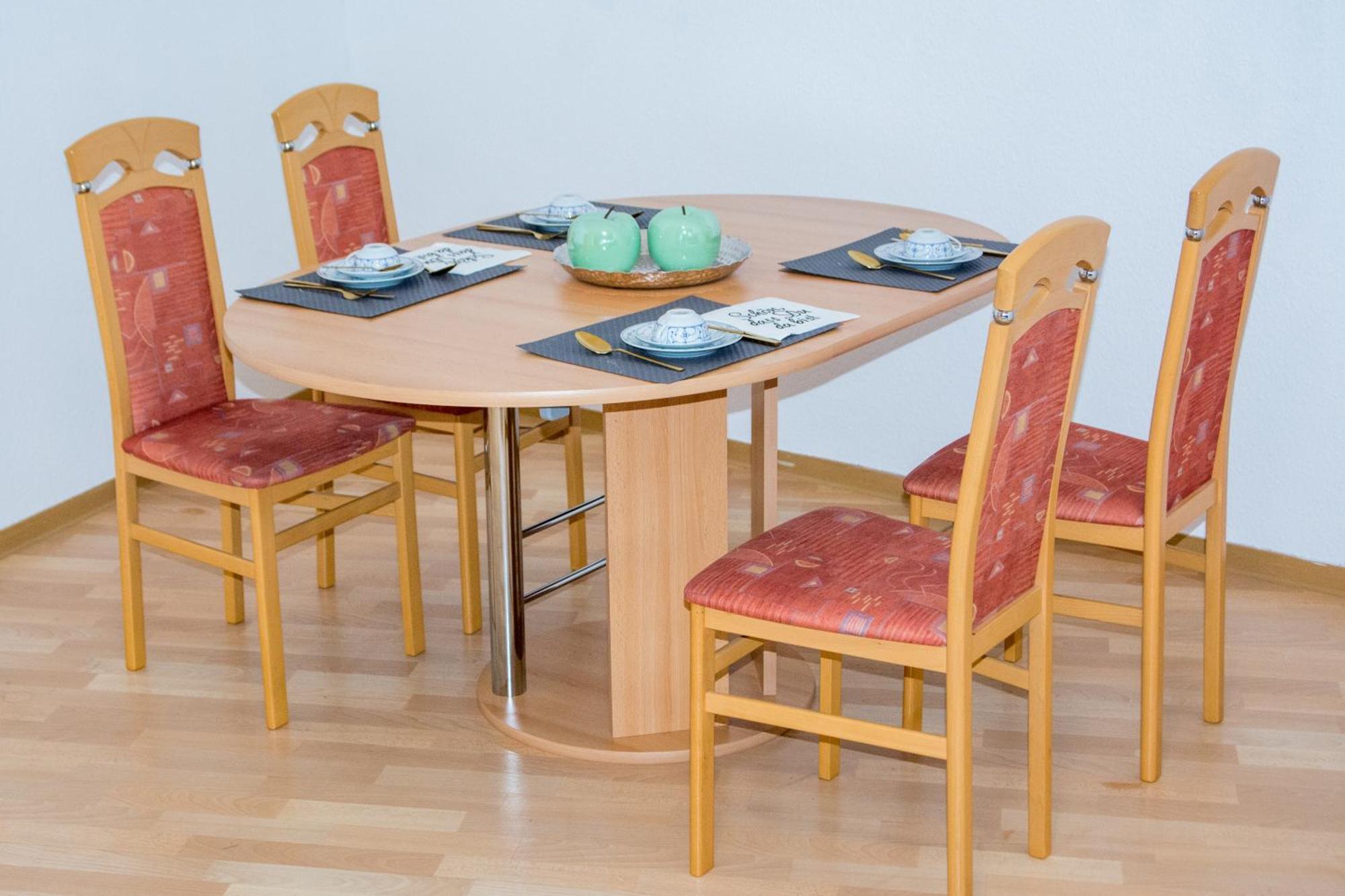 Schoene 2-Raum-Wohnung Im Zentrum Waltershausens Dış mekan fotoğraf